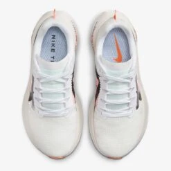 Nike Women's Ultrafly Trail Shoe - White- Regular (B) -Sneakers Shop 1e34807e 70b5 4d13 8844 8405a5744667
