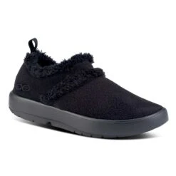 OOfos Women's OOcoozie Low Shoe Recovery Shoe - Black - Regular (B)