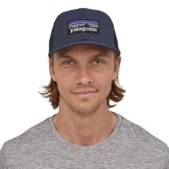 Patagonia Unisex P-6 Logo Trucker Hat - Navy Blue -Sneakers Shop WBS21 38289 NVYB CS1