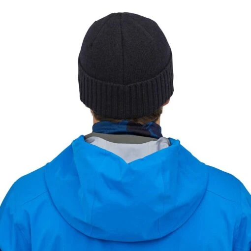 Patagonia Brodeo Beanie - Line Logo Ridge: Classic Navy - Image 4
